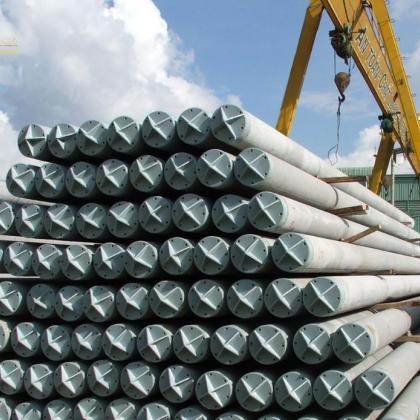 Cọc bê tông đúc sẵn 200x200